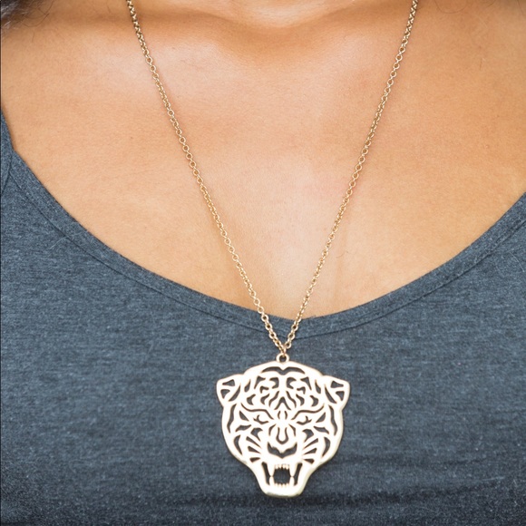 Gold Tiger Chain - Picture 3 of 6